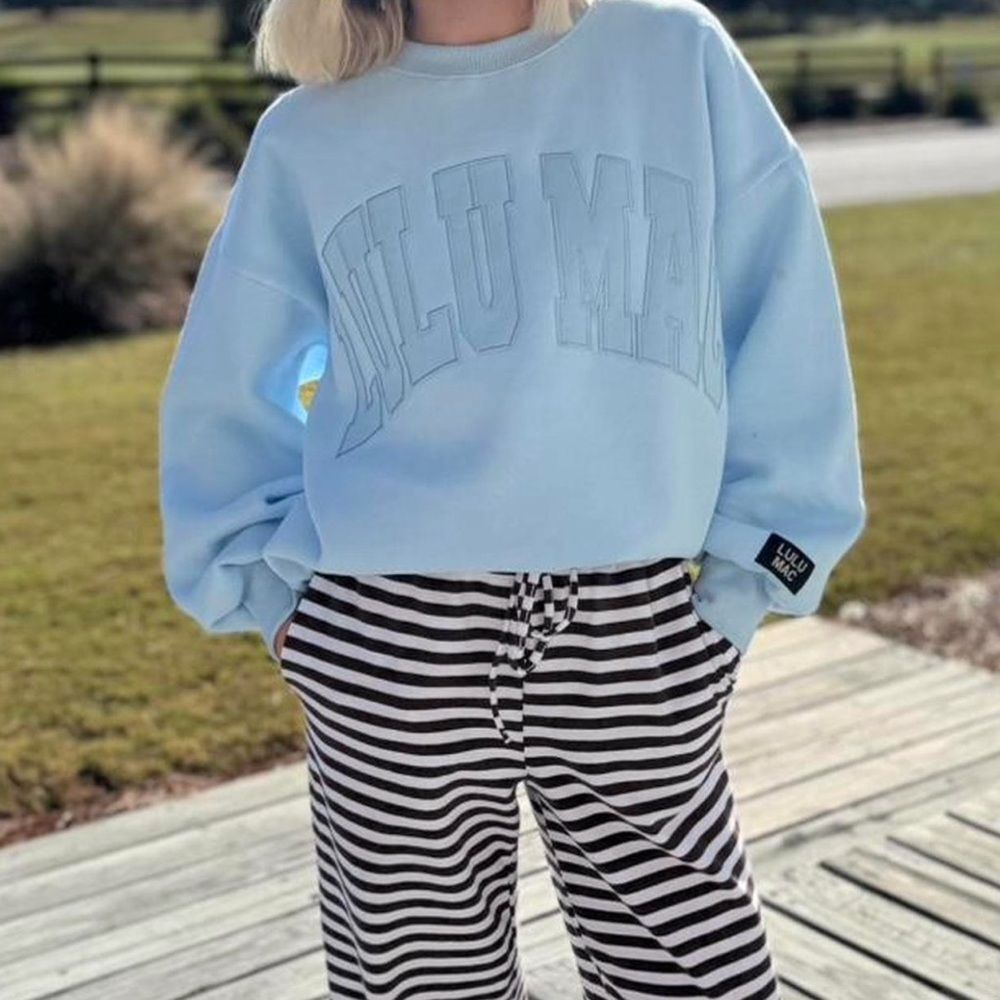 Lulu Mac Blue Sweatshirt NWT - Picture 3 of 3